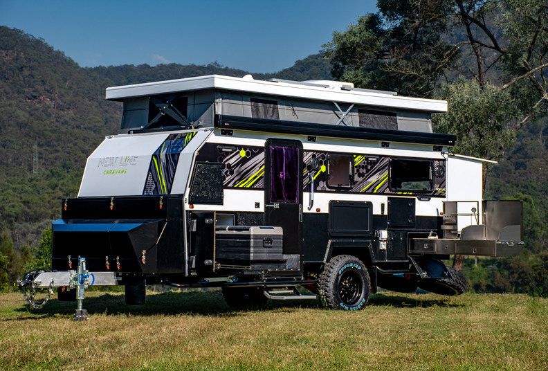 15ft Hybrid Caravan for Couple